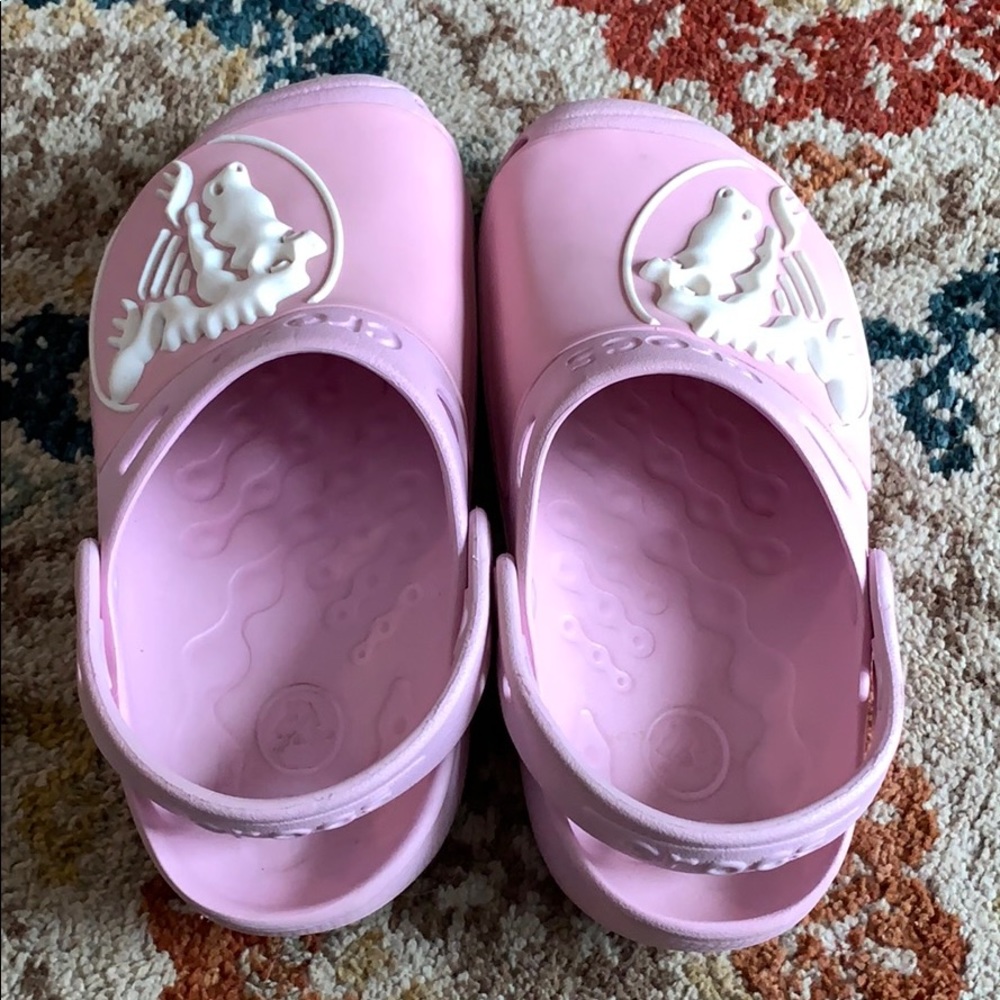 Pink crocs - Picture 2 of 3
